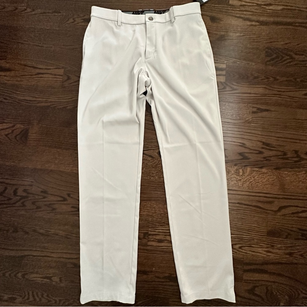 Nike Flex golf pants. Size 36 x 34. New with tags